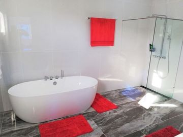 Modern House and Lot with Pool and Fantastic Views in Dalaguete ID 14642
