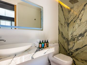 Pier 57 Unit 108