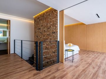 Pier 57 Unit 108