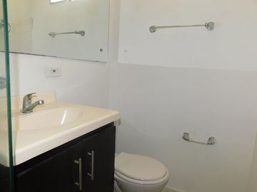 apartamento en arriendo en la concepcion. Cod A68036