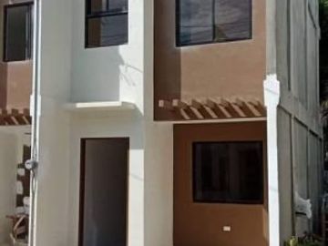 Graceland4 Townhouse 2Bedroom in Ward1 Poblacion Minglanilla