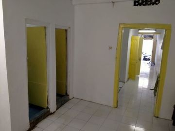 Disewakan Rumah Lokasi di Jl. Sanggar, Krembangan Selatan