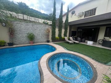 VENTA CASA EN CEIBOS OLIVOS 2 PISCINA (JLR)