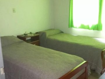 PERMUTA - CHALET DE 4 AMBIENTES EN VENTA - ITUZAINGO NORTE
