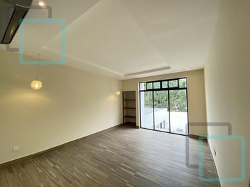 CASA EN VENTA LA JOYA RESIDENCIAL ZONA CARRETERA NACIONAL MONTERREY