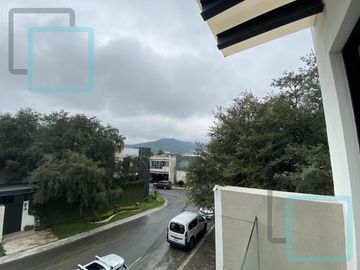 CASA EN VENTA LA JOYA RESIDENCIAL ZONA CARRETERA NACIONAL MONTERREY
