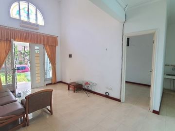 SEMI Furnished Rumah Sewa Citraland