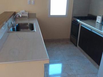 SE VENDE HERMOSA CASA en COUNTRY ZURITA