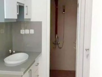 Rumah Baru 3 Lantai Luas 137 di Sulfat Titan kota Malang