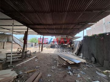 En Venta Excelente Terreno En Campoy, San Juan De Lurigancho
Tenemos una excelente opción de inversión para ti, se trata de dos terrenos que están ju