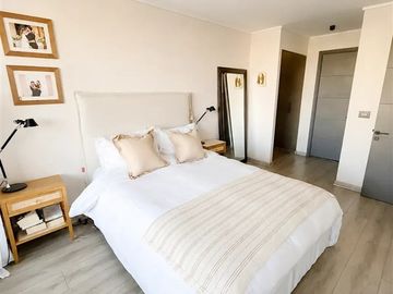 Departamento en arriendo de 2 dorm. en Lo Barnechea