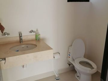 CASA EN VENTA EN  ESTANCIAS VALLE DE PLATA  APODACA ,FRACC. PRIVADO