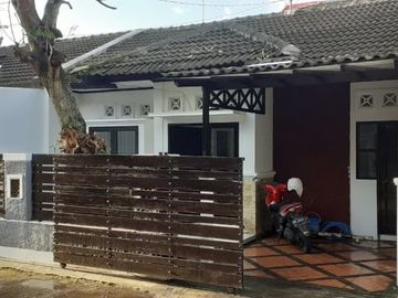 Dijual Segera Rumah dalam Perumahan di Lempongsari