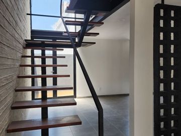 CASA EN PRIVADA CON ALBERCA