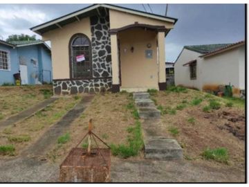 VENDO CASA EN LA CHORRERA QUINTAS DEL PACIFICO 3R