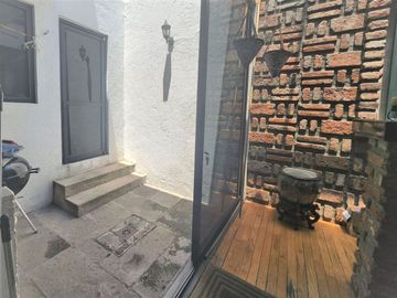 CASA EN VENTA CON SEGURIDAD EN JARDINES BELLAVISTA, TLALNEPANTLA DE BAZ