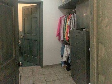 CASA EN VENTA CON SEGURIDAD EN JARDINES BELLAVISTA, TLALNEPANTLA DE BAZ
