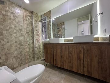 casa en arriendo en altos del poblado. Cod A515413