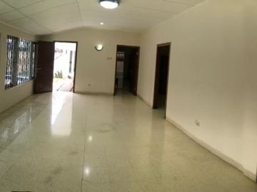Rumah Bagus Ada Pool 1 Lantai Di Gaharu Cipete
