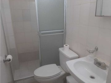 SE  VENDE APARTAMENTO FRENTE A PARQUE OMAR 1 REC AMOBLADO PH DON OMAR