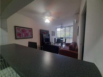 SE  VENDE APARTAMENTO FRENTE A PARQUE OMAR 1 REC AMOBLADO PH DON OMAR