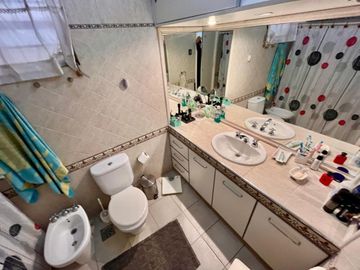 Venta- Las Heras 2700 - Casa 5 AMB.
