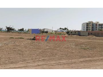 VENTA DE TERRENO URBANO 🤗
📍 UBICACIÓN: Sub Lote IB Norte Fundo Arenales 
          Pimentel, Chiclayo, Lambayeque.
📏 AREA:  830 m²
💰 Precio: $ 144
