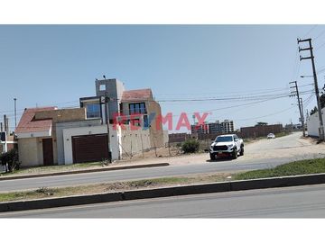 VENTA DE TERRENO URBANO 🤗
📍 UBICACIÓN: Sub Lote IB Norte Fundo Arenales 
          Pimentel, Chiclayo, Lambayeque.
📏 AREA:  830 m²
💰 Precio: $ 144