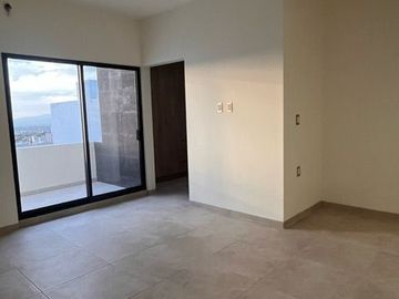 Se Vende Casa en El Condado, Equipada, 4ta Recamara en PB, 4 Baños