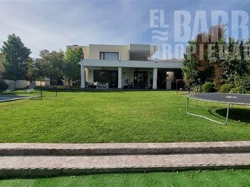 Casa en Venta en Chicureo / Piedra Roja