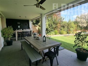 Casa en Venta en Chicureo / Piedra Roja