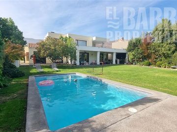 Casa en Venta en Chicureo / Piedra Roja