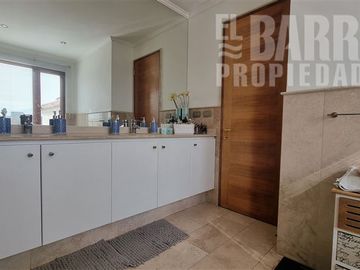 Casa en Venta en Chicureo / Piedra Roja