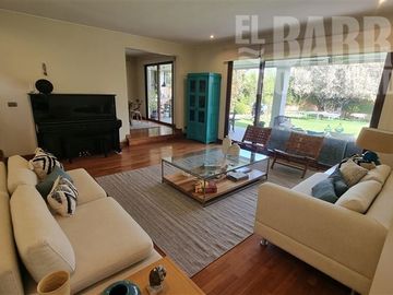Casa en Venta en Chicureo / Piedra Roja