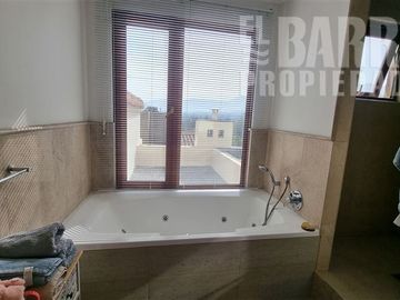 Casa en Venta en Chicureo / Piedra Roja