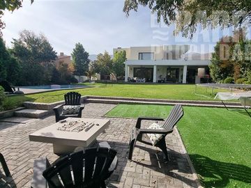 Casa en Venta en Chicureo / Piedra Roja