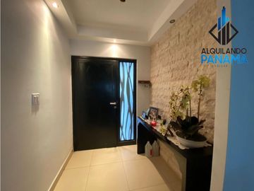 SE VENDE CASA EN COSTA VERDE $265,000 AM
