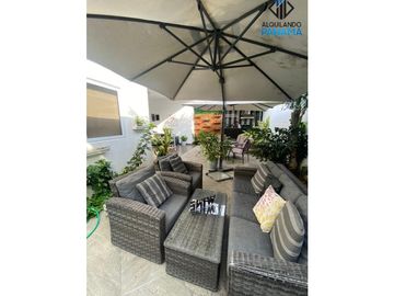 SE VENDE CASA EN COSTA VERDE $265,000 AM