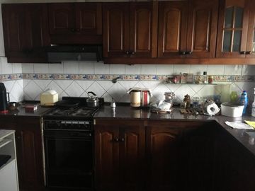 Casa 5 Ambientes con Fondo,Galpon y Cochera - Zona Lomas de Mirador