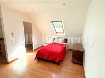 Casa De Alto Nivel En Valle Mitrinhue 6d + Piscina + Quincho