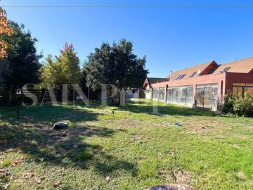 Casa De Alto Nivel En Valle Mitrinhue 6d + Piscina + Quincho