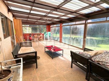 Casa De Alto Nivel En Valle Mitrinhue 6d + Piscina + Quincho