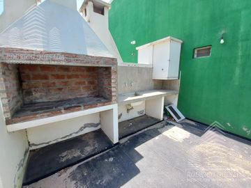 TRIPLEX EN OPORTUNIDAD! MAR DE AJO