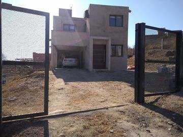 Chalet en Barrio Cerrado Lomas del Rey - Mayu Sumaj
