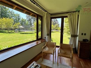 Casa en venta de 5D/4B + quincho + piscina - Calera de Tango