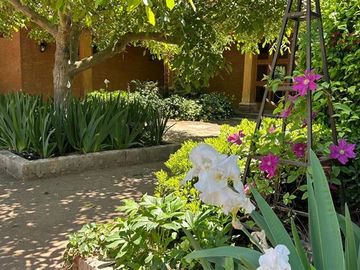 Casa en venta de 5D/4B + quincho + piscina - Calera de Tango
