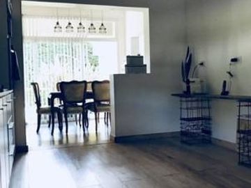 Venta casa clásica 5 amb. Barrio Santa Clara . Villanueva . Tigre