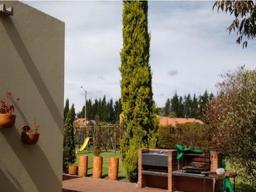 Arriendo Casa Vía Guaymaral Chía De 278 M2 conjunto San Sebastián