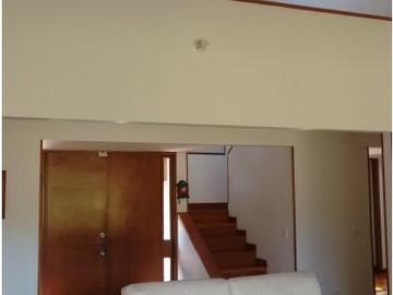 Arriendo Casa Vía Guaymaral Chía De 278 M2 conjunto San Sebastián