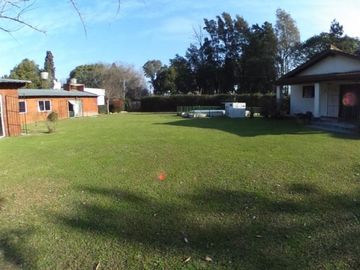 OPORTUNIDAD!!EXC. QUINTA LOTE 1450 M2, 220M2 CONSTR., CASA PPAL, QUINCHO, CASA HUESPEDES, PISCINA, GRAN PARQUE,  PARRILLA, POOL HOUSE, JACUZZI,VESTUAR